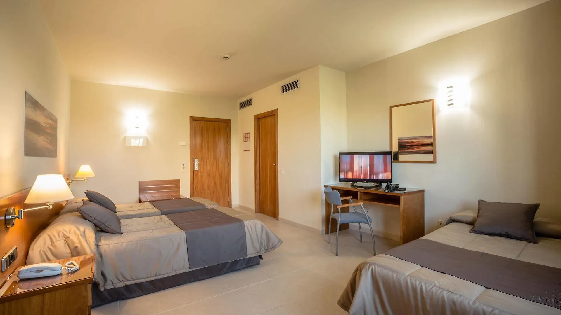 ***  Hotel Rull Deltebre Spain